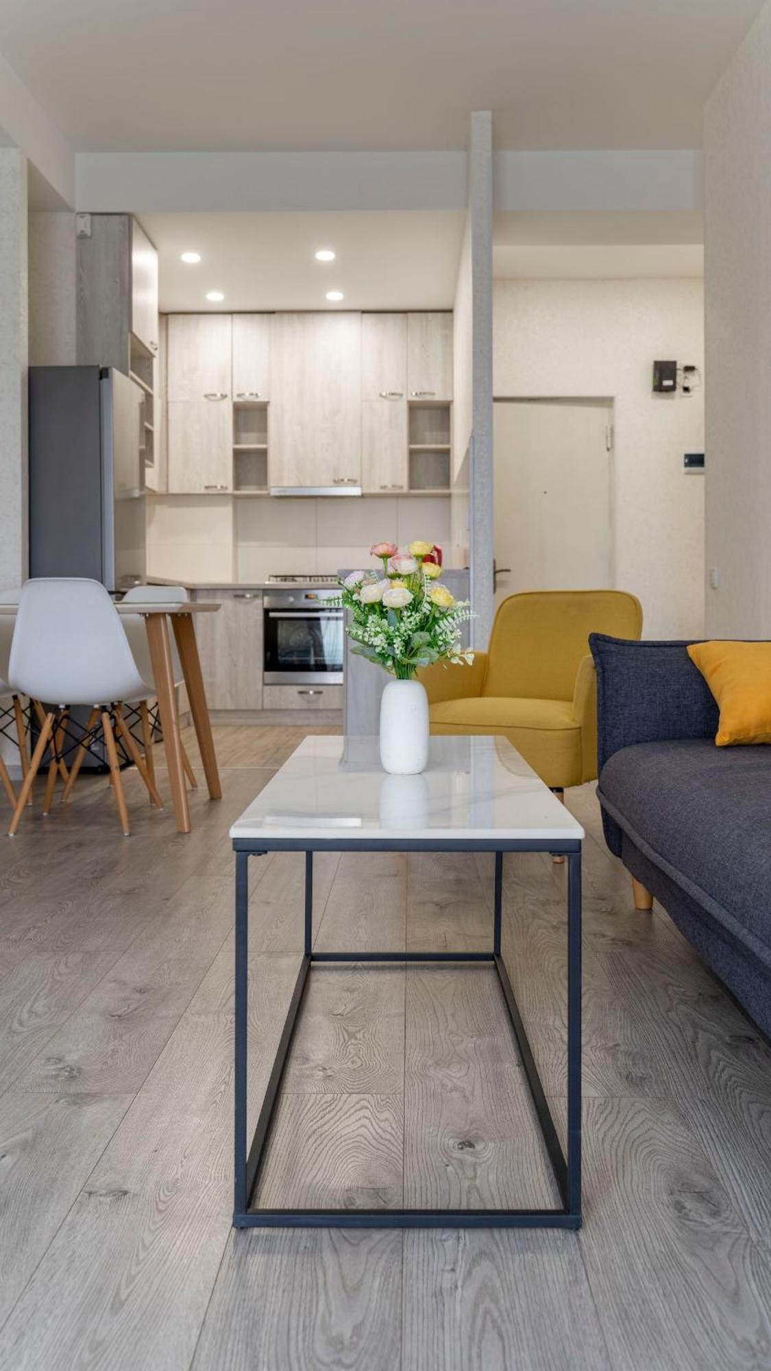 Cozy Apartment In The Heart Of Тбілісі Екстер'єр фото
