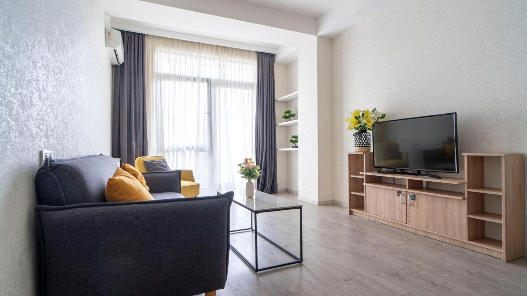 Cozy Apartment In The Heart Of Тбілісі Екстер'єр фото