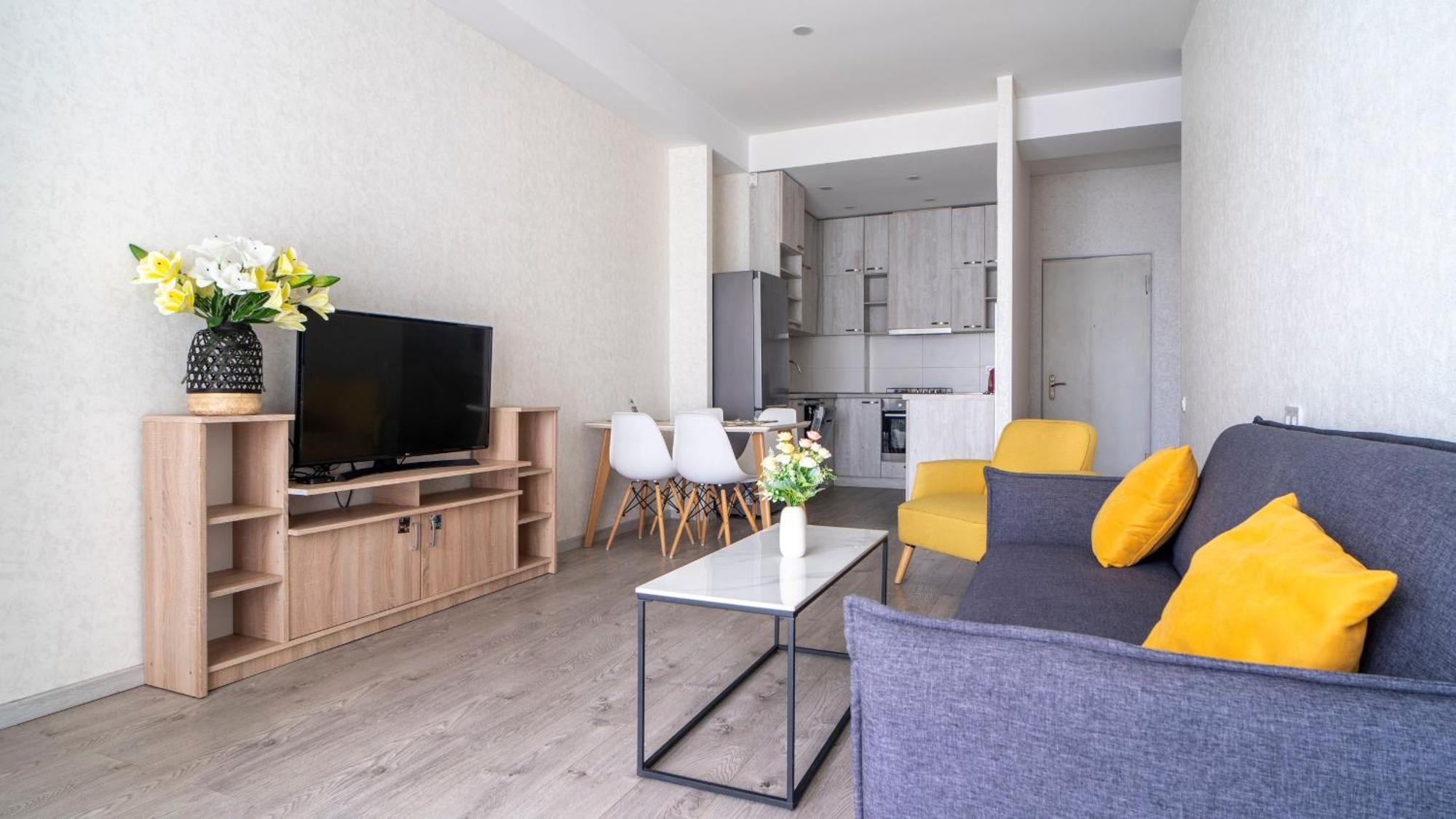 Cozy Apartment In The Heart Of Тбілісі Екстер'єр фото
