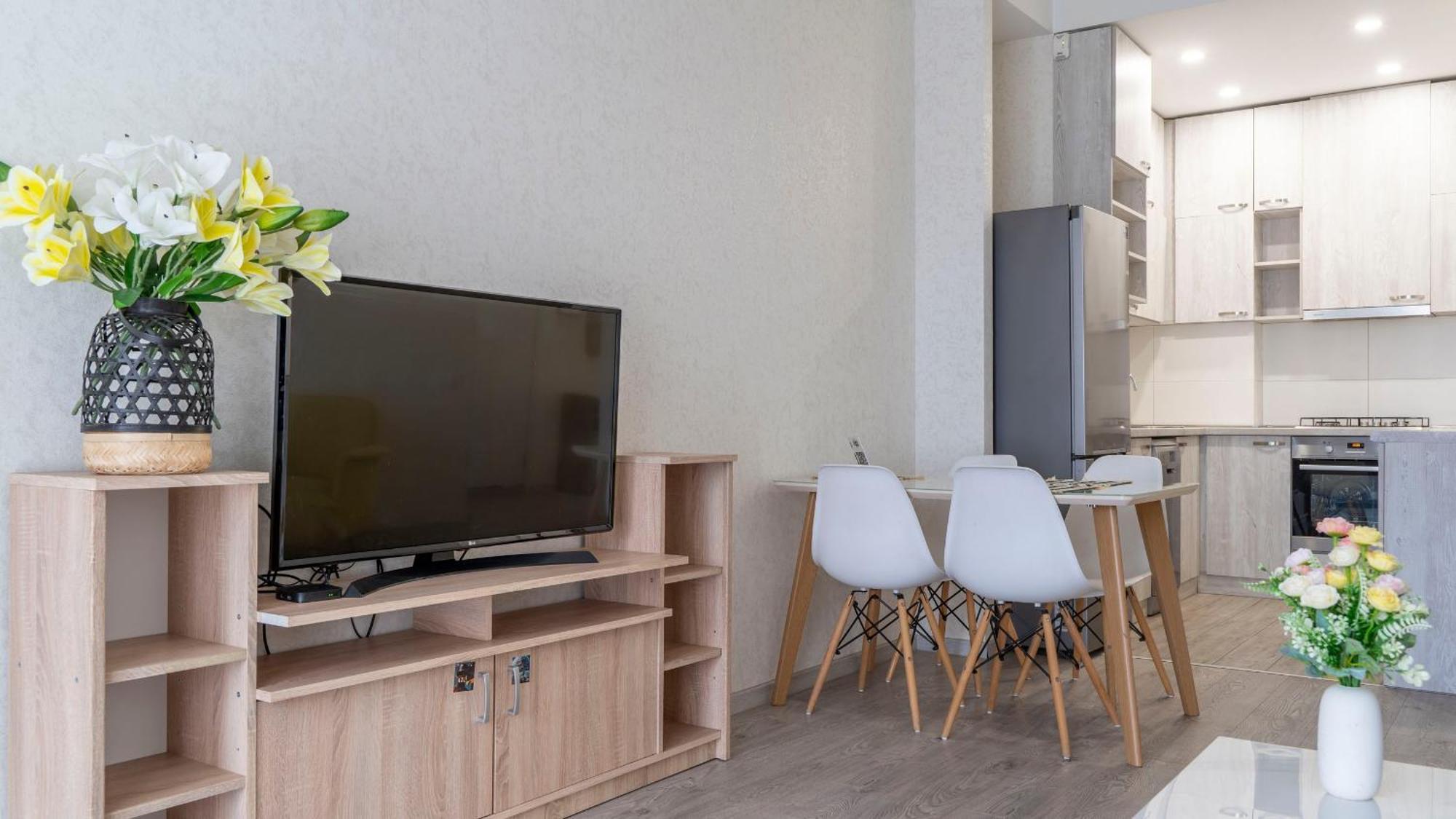 Cozy Apartment In The Heart Of Тбілісі Екстер'єр фото
